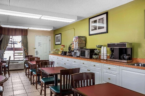 Rodeway Inn Augusta image 15