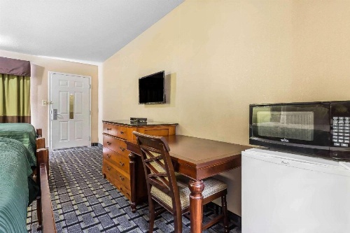 Rodeway Inn Augusta image 8
